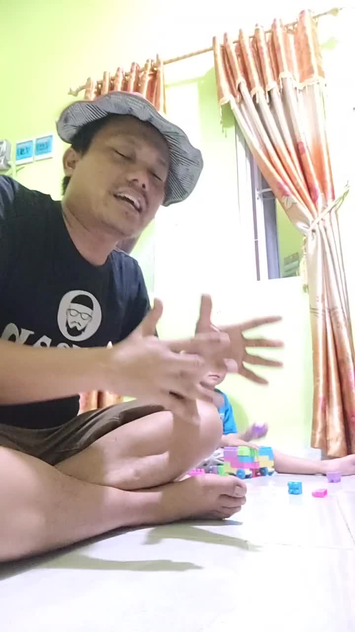 (Dia tuh mau THR) di buang sayang toLong bantu Love vote foLow share komen thanks for watching