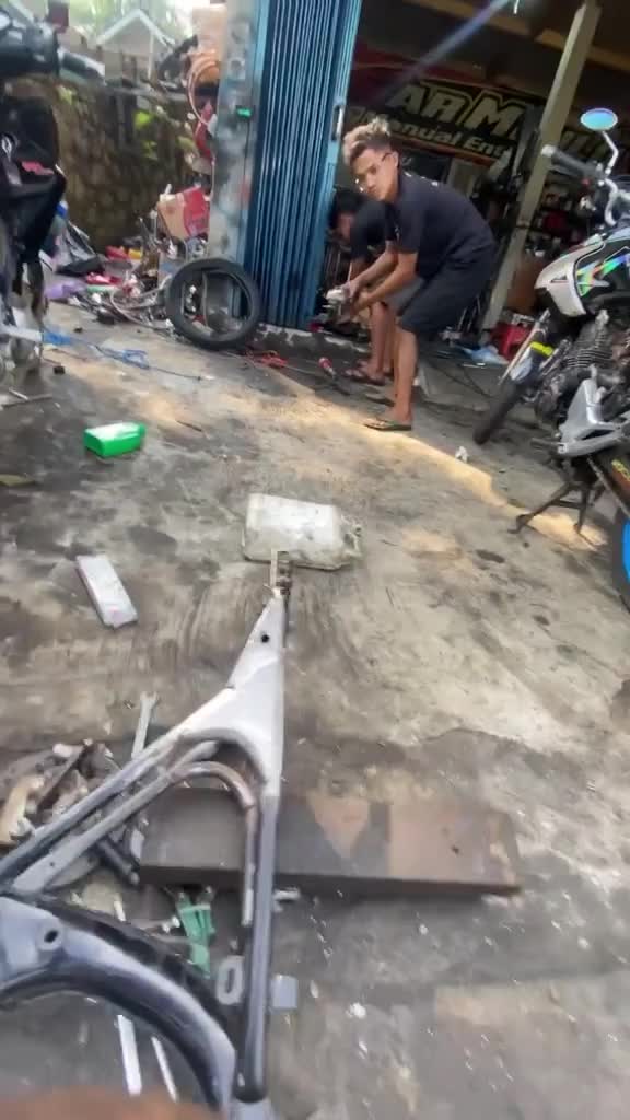 bengkelnya kreatip banget