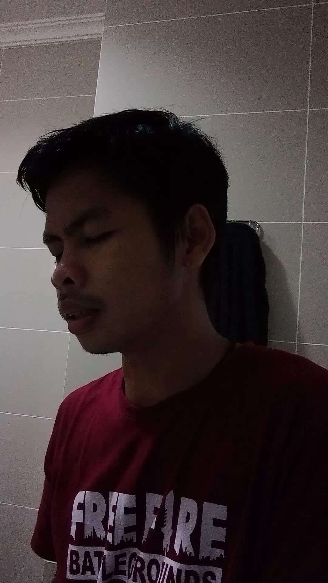 kenapa ada handuk di belakang, ya iya lah karna saya rekam di toilet,  kusnadi dari tegal jawa tengah #AUDISIRIsINGSTARINDONESIADANGDU