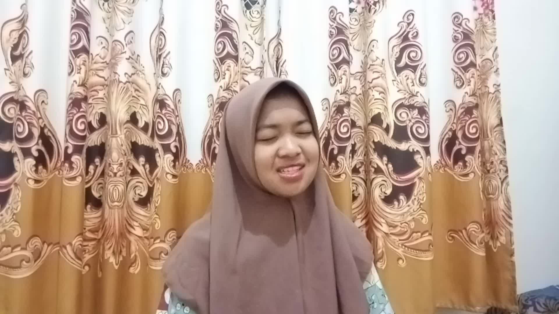 Haii juri perkenalan nama aku Adinda Putri umur aku 18 tahun aku asal Aceh maaf lama uplod nya salam hangat juri. terima kasih
