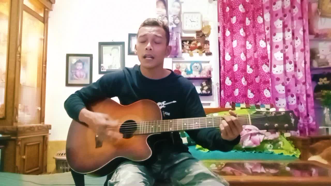 Lagu Megy Z : sakit gigi cover pop acoustic by erick syaepuloh Kota Tasikmalaya jangan lupa vote yang banyak ya teman teman ☺☺☺