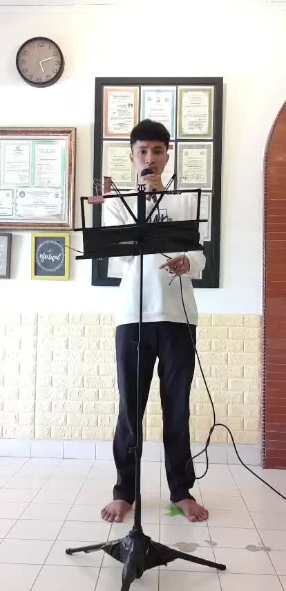Nama:Zakwan Zaky Bahara Simbolon TTL:25-04-2003 Asal: Medan Umur:17 Tahun Motivasi:Mendakwahkan Islam lewat lagu Damai bersamamu~Chrisye 