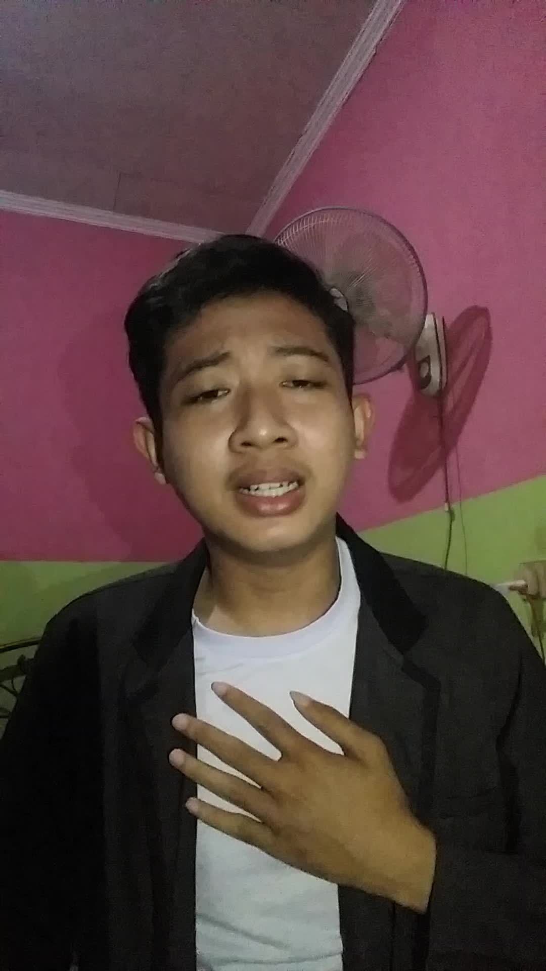 Bismillah tetep optimis, Nama : Muhammad Helmi Pahlevy, Judul lagu : Haruskah Berakhir #OnlineAuditionRisingStarIndonesiaDangdut