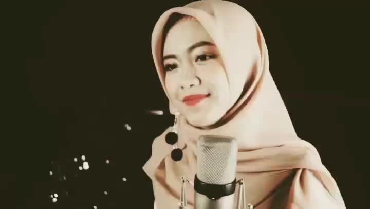 ramdhan indah-Dudy isa , mencoba membawakan lagu karya sendiri