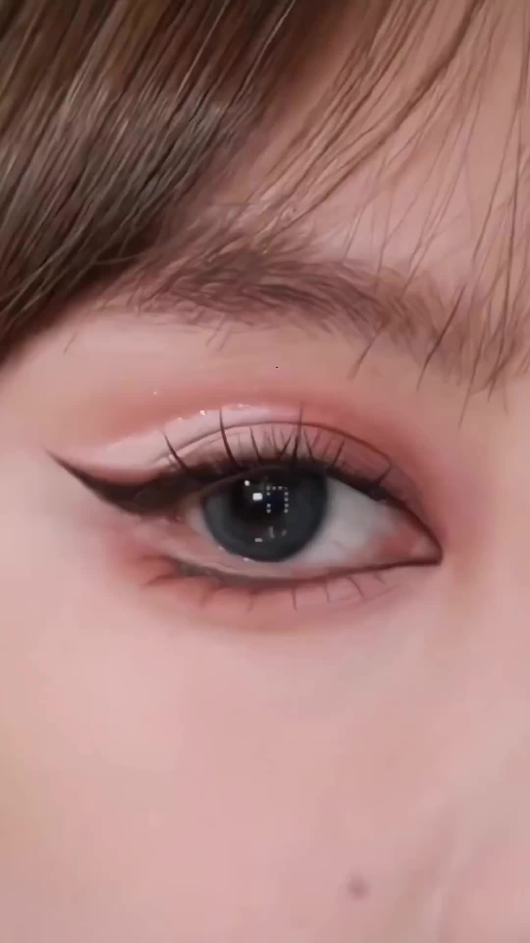 Ide untuk bikin eye makeup😍