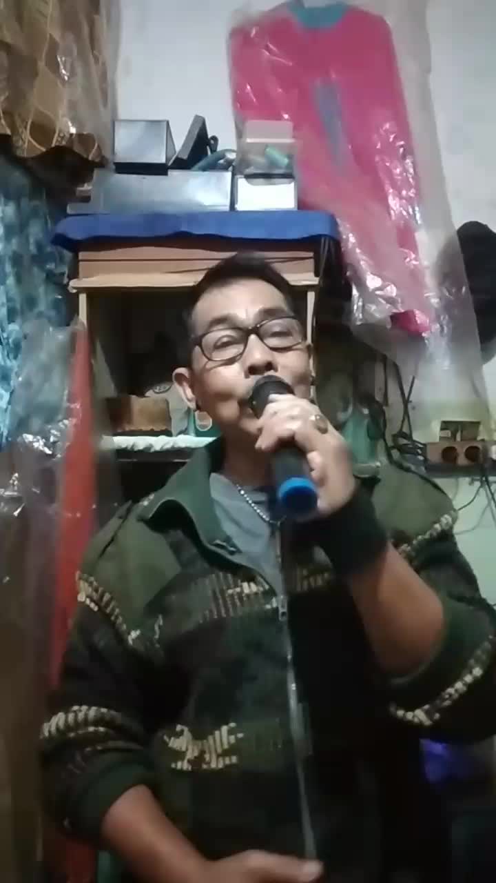 SANTIAGO BOREN | 57 tahun tangerang   cinta luar biasa (ANDMESH) 