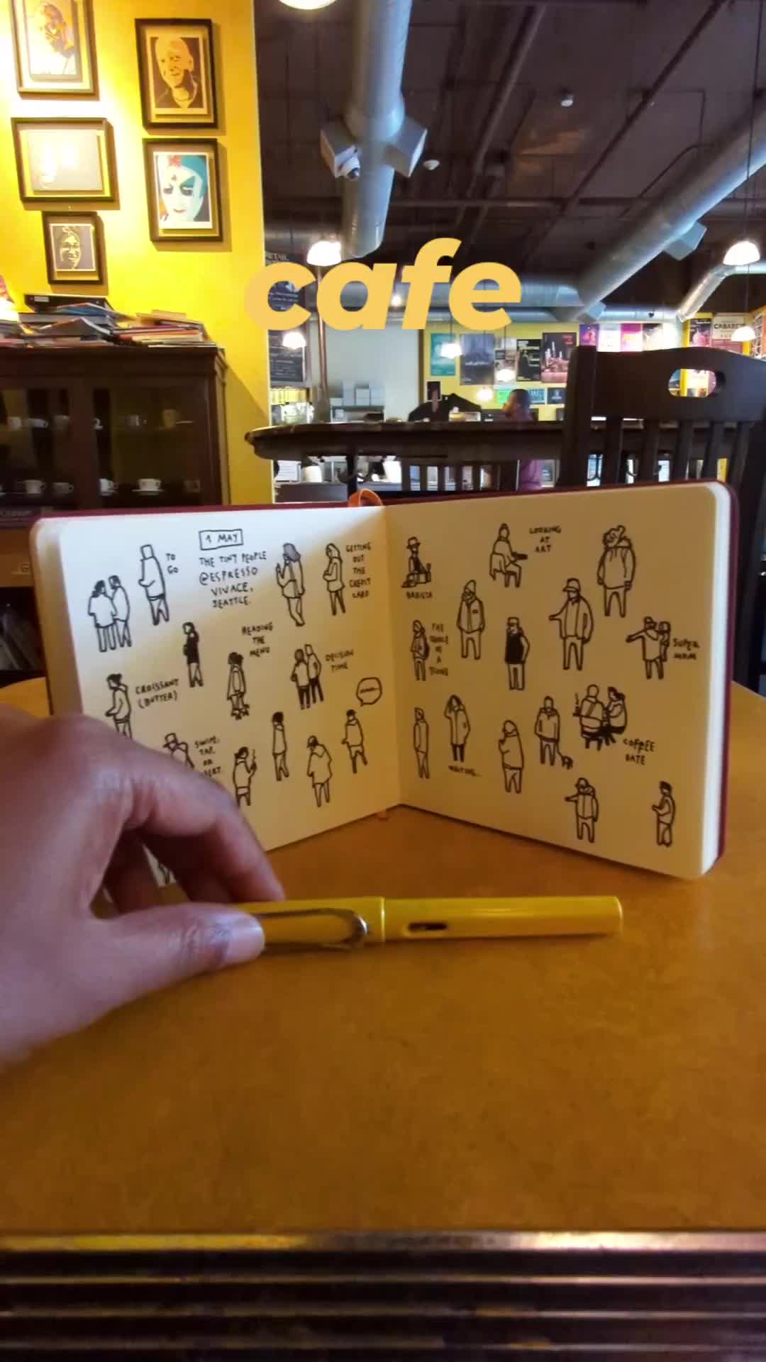 menggambar di kafe