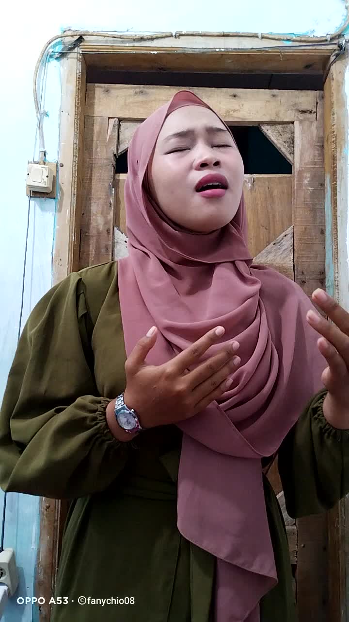 TikaOktaviani_19tahun_karawang_asiqol_mustoffa