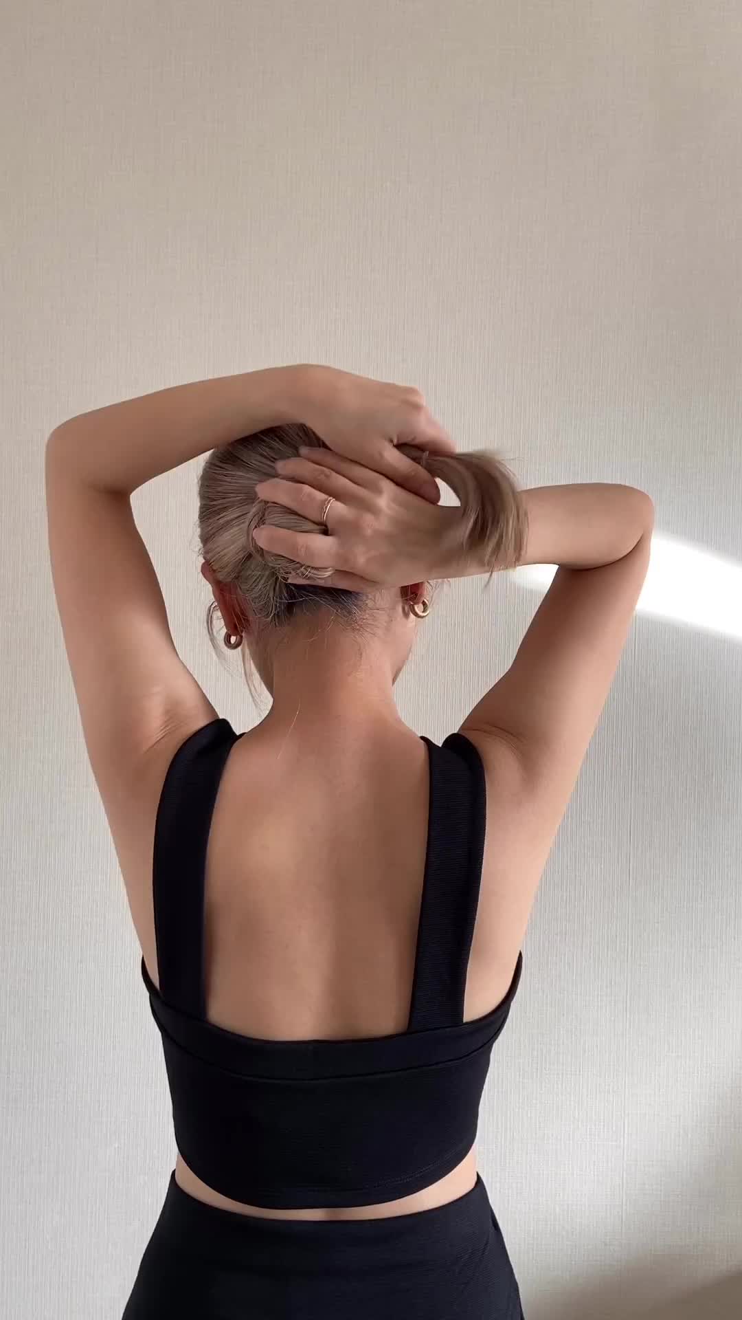 Tutorial hair bun with scrunchie