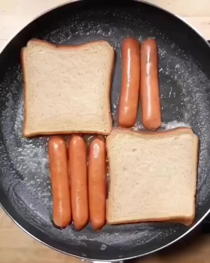 Ide Sarapan Roti Bakar Dengan Sosis Dan Keju