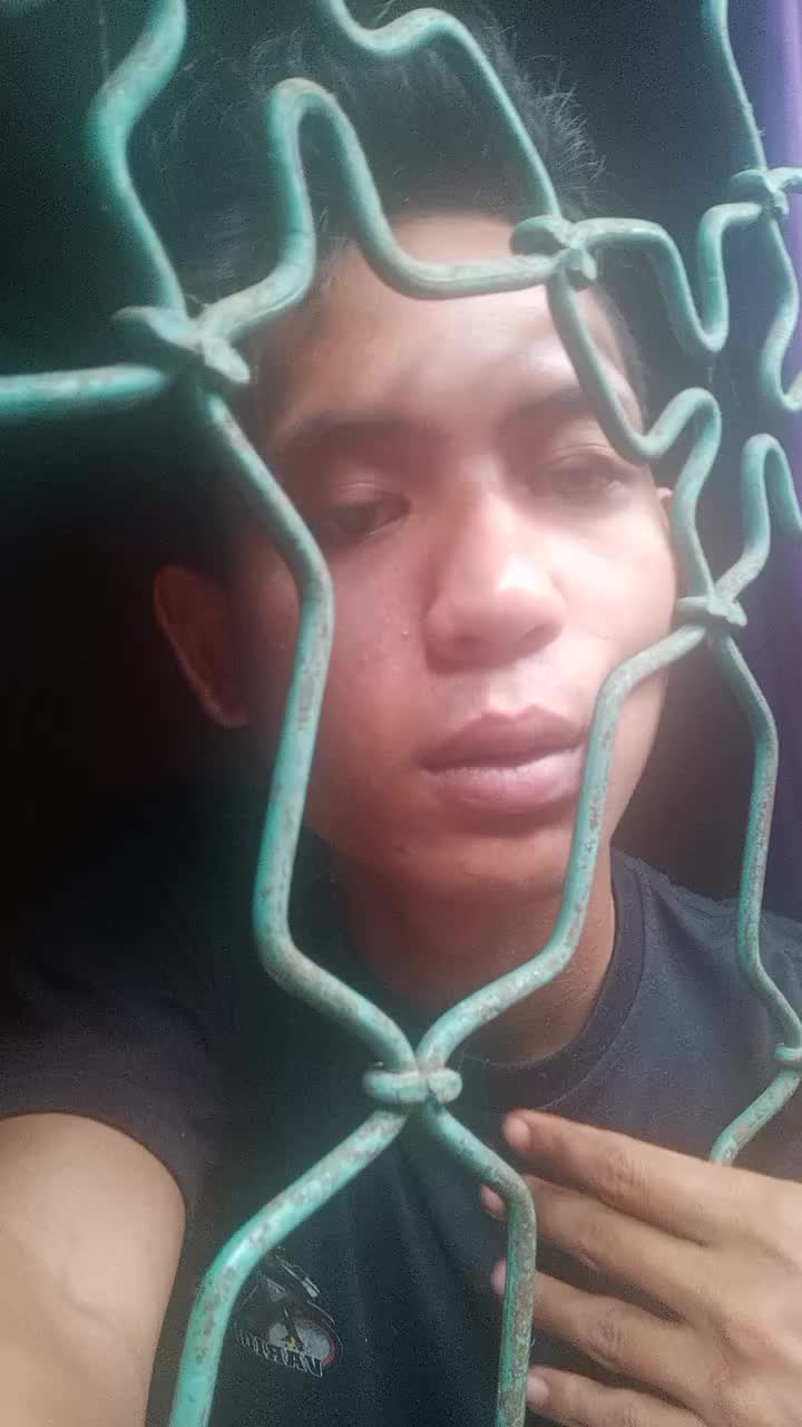 di penjara sehari rasanya satu abad ya . saling bantu share , vote dan like ta teman teman