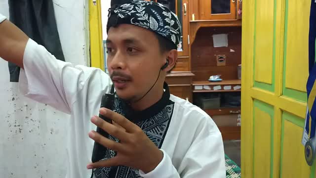 Nama: Muhammad Lukman Usia: 27 Tahun Asal: Bumiayu Brebes Judul lagu: Gigi Cintailah mereka #VoiceOfRamadanGTV