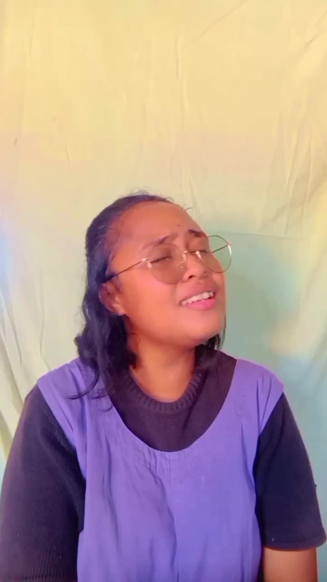 XFI2021 SOLO ANGELA-SAEKETU 18tahun KUPANG Here's your perfect
