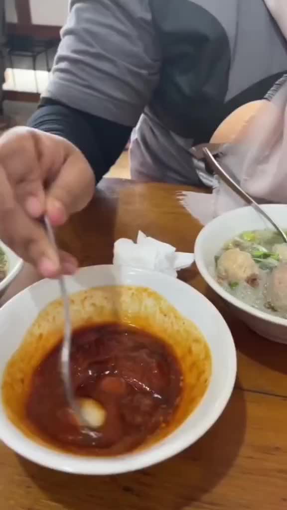 Sekte Baru Makan Bakso