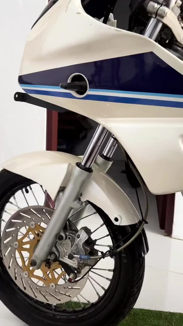 suzuki rgr150