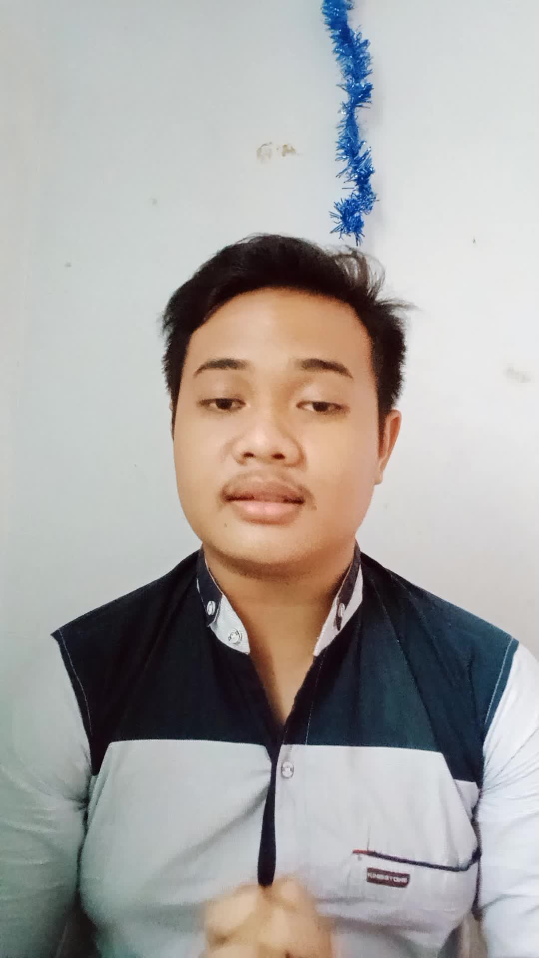 "Allah, Allah, Aghisna Ya Rasulallah." cover by anak rumahan yang hobinya makan & rebahan