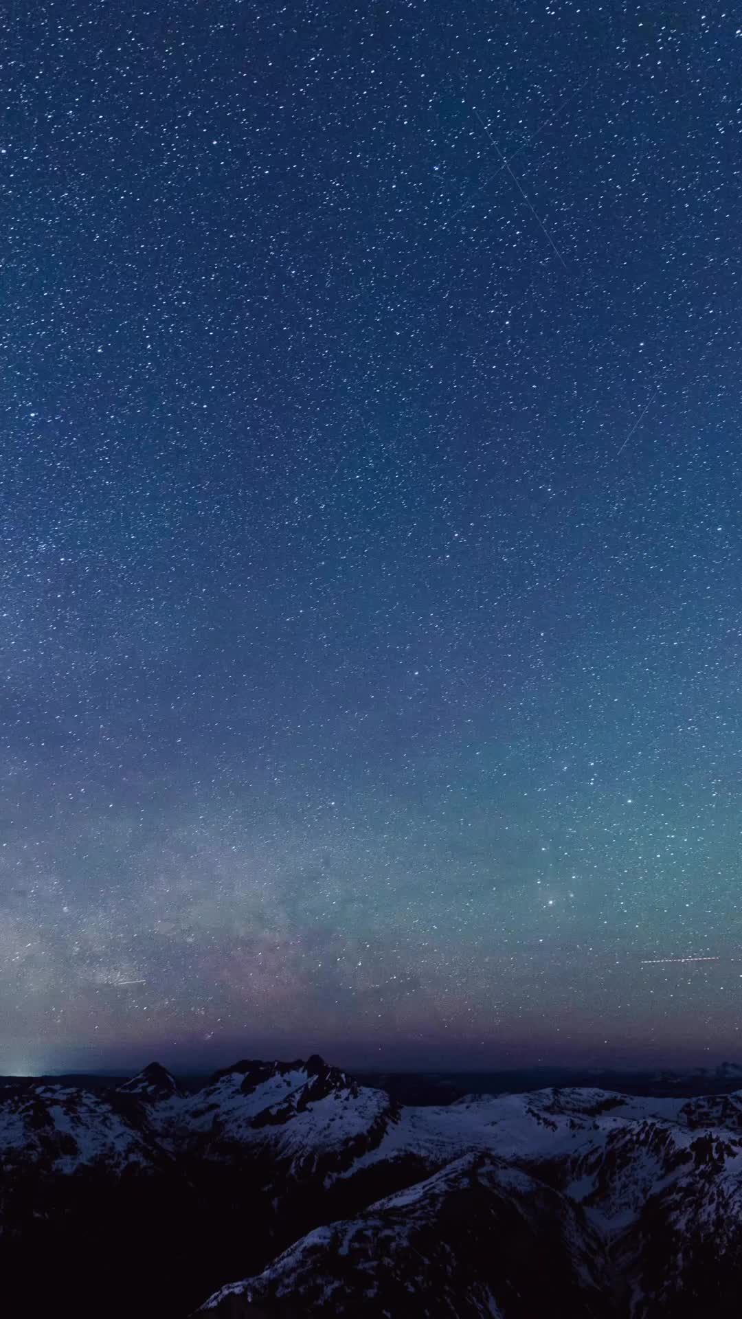 merasakan langit yg indah diatas gunung