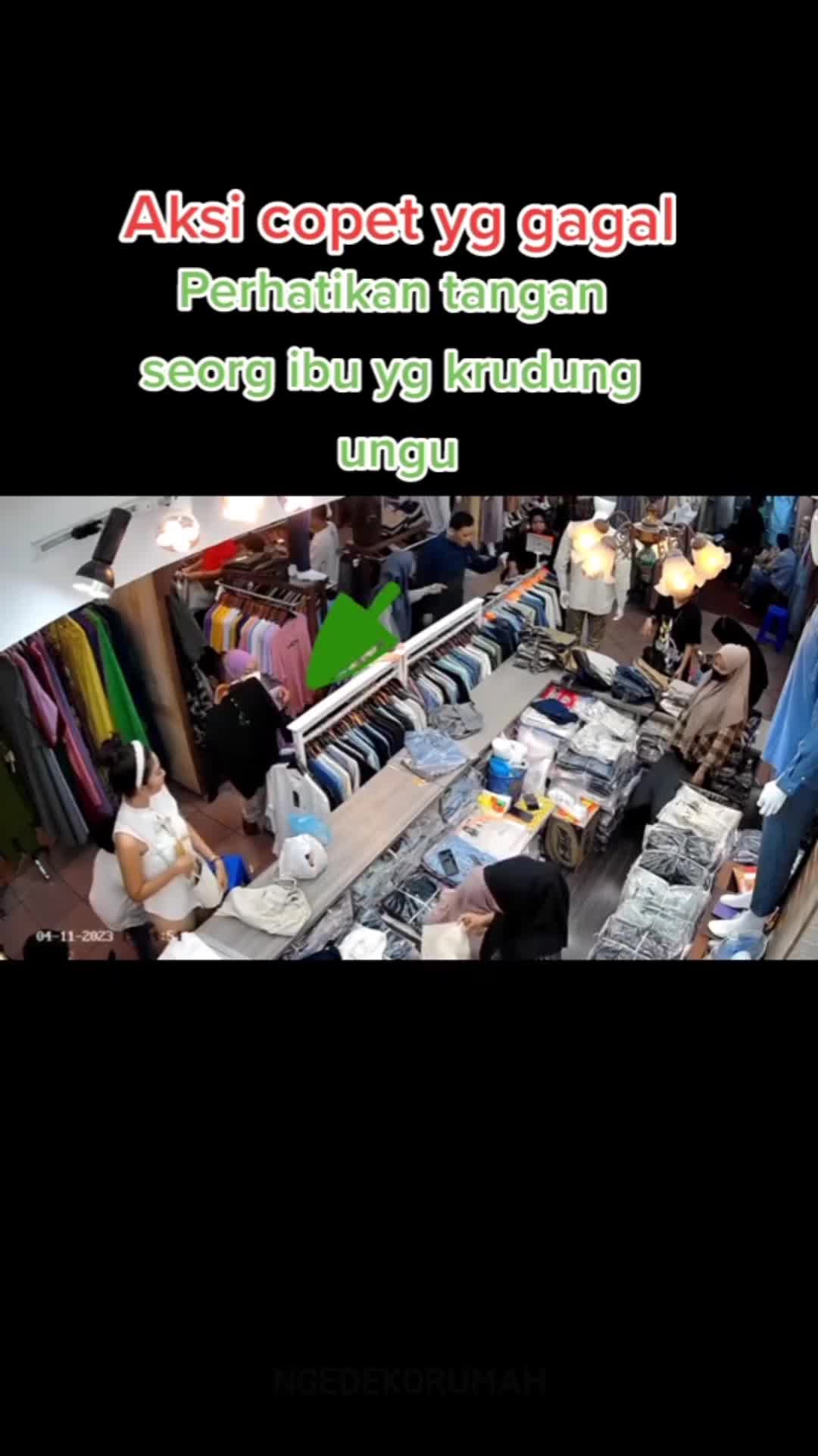 yang bikin males belanja di pasar. apalagi kalo musim mau lebaran gini. 