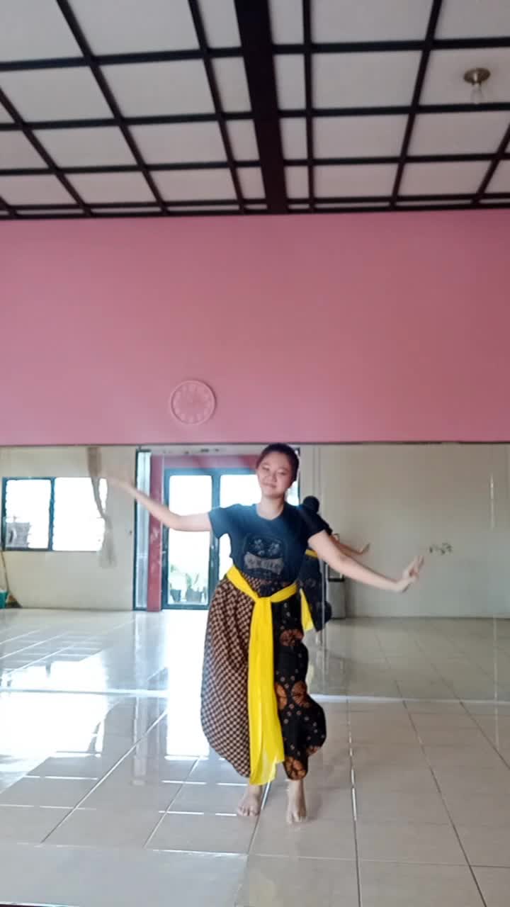Jennifer Putri Marbun, Tangerang Selatan (14 tahun)  Wish me luck deeh