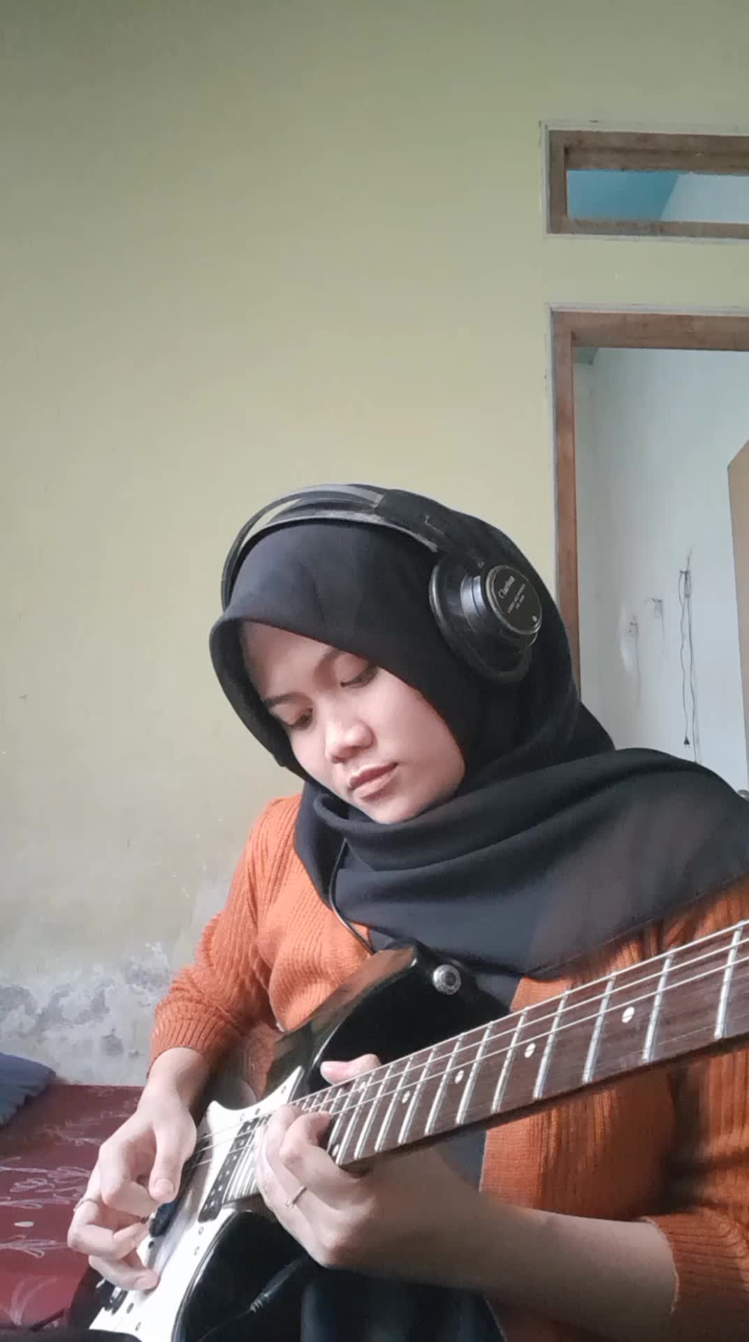Ku Tak Akan Bersuara - Lead Guitar Cover 