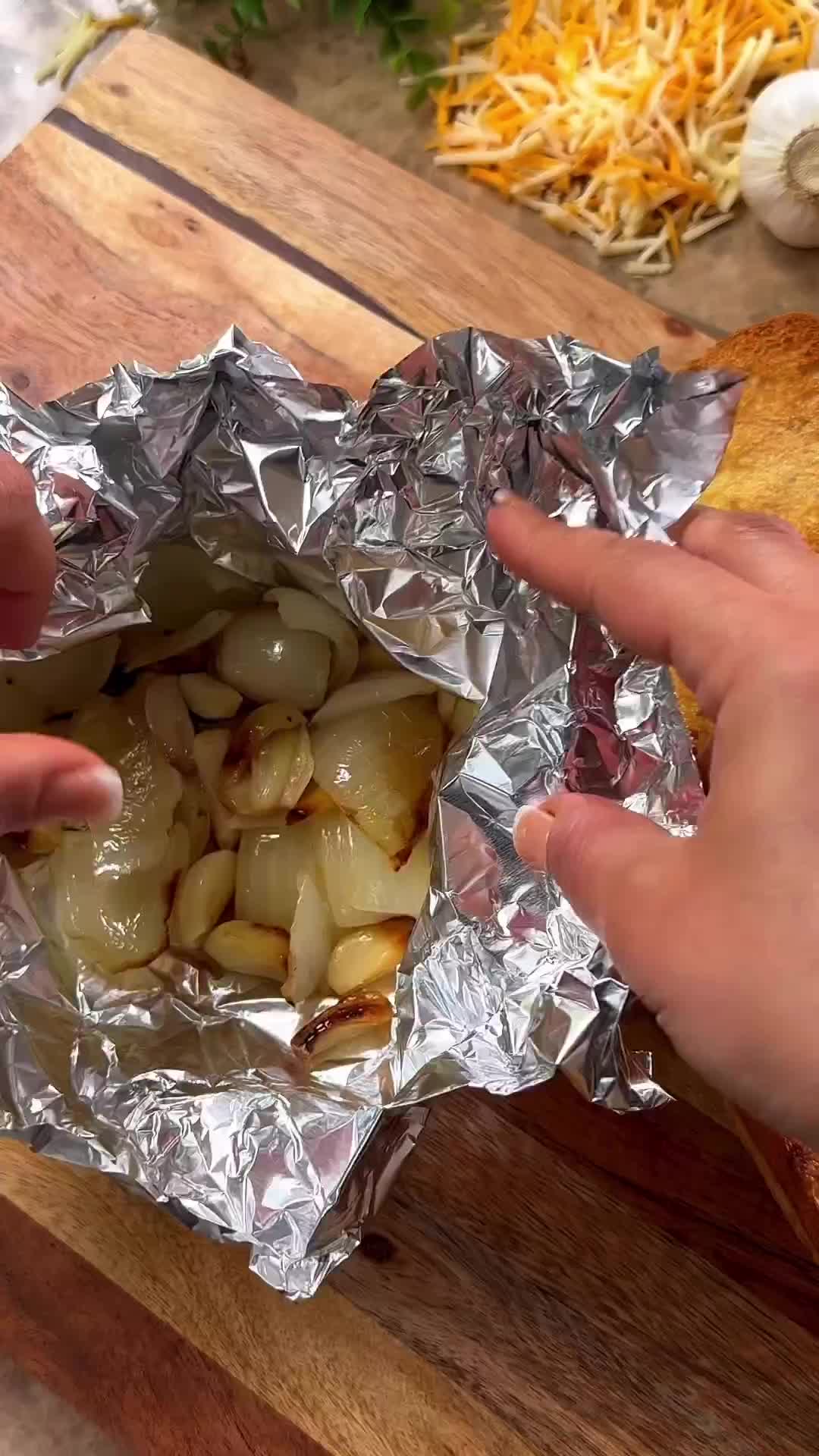 Resep untuk bikin cheesy garlic bread