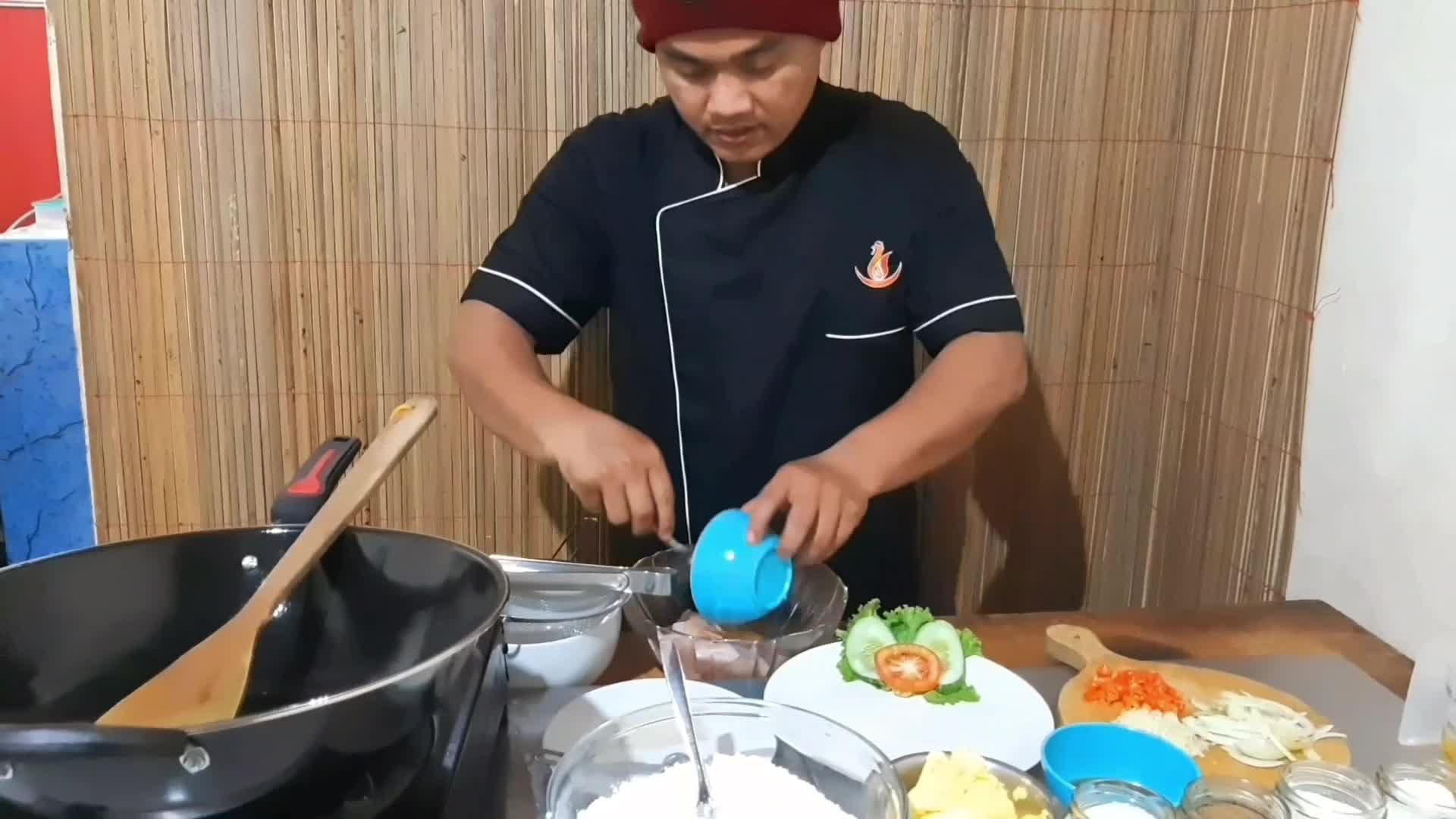 nama saleh pagilan saya dani  hari ini saya masak ayam cabe garam spcl