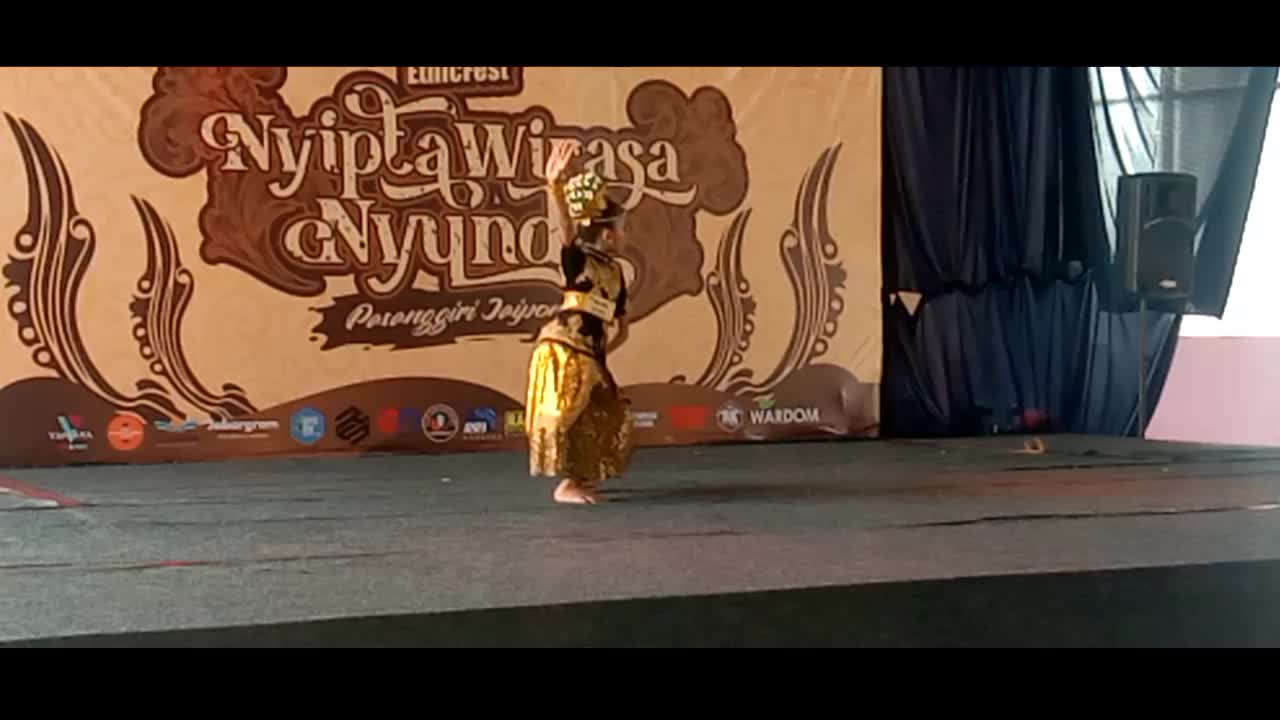 Giselena - Jaipongan Sumbilara