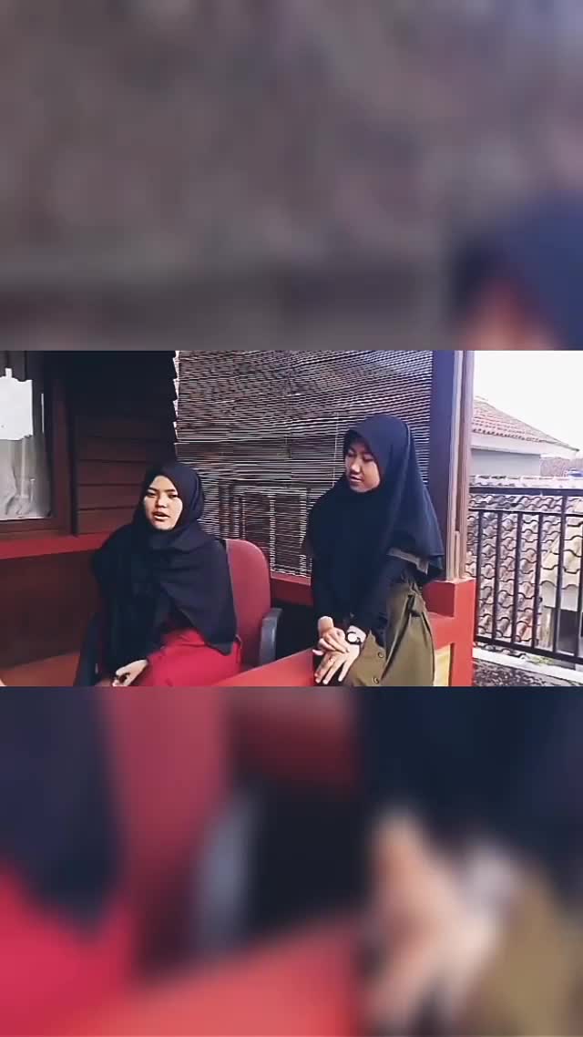 Nama saya Nurpidah asal dari Cianjur Jawa Barat Umur 18thn Pelajar di SMA Ma'arif Pacet Judul Sholawat "Robbi Kholaq" 