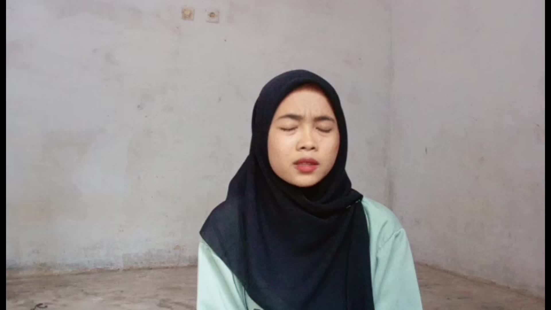 Febrika Zuliani_Lipatkain,RIAU_17 tahun_Siswi MAN 3 KAMPAR_Sholawat Assalamu'alaika Ya Rasulullah_Religi Pop Al Waba'