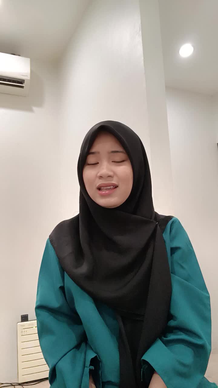 IDOL_XII AL IJMA YANNA 18 THN DEPOK LISTEN-BEYONCE