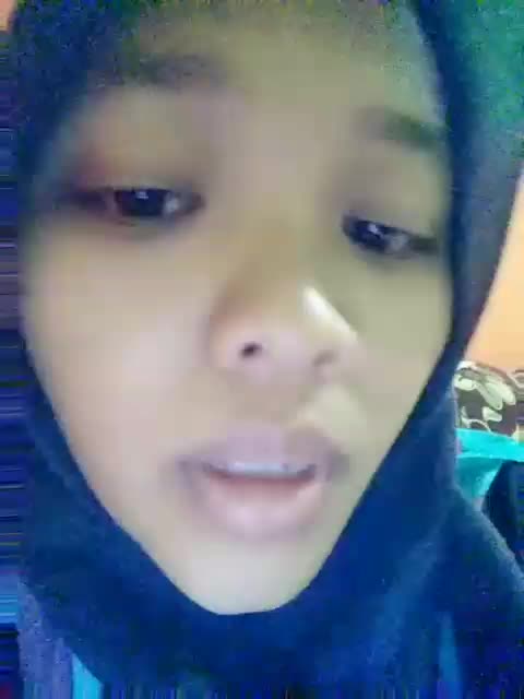 Nama : Ana Rosiana , Usia : 27 Tahun , Status : Sudah menikah , Asal Kota : Malang Jawa Timur