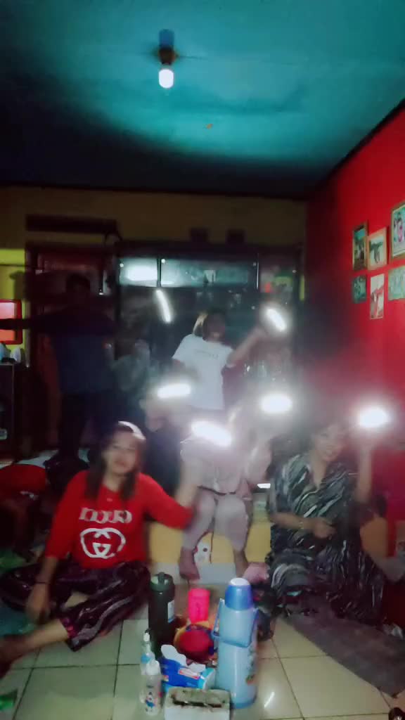 kebahagiaan bersama 
