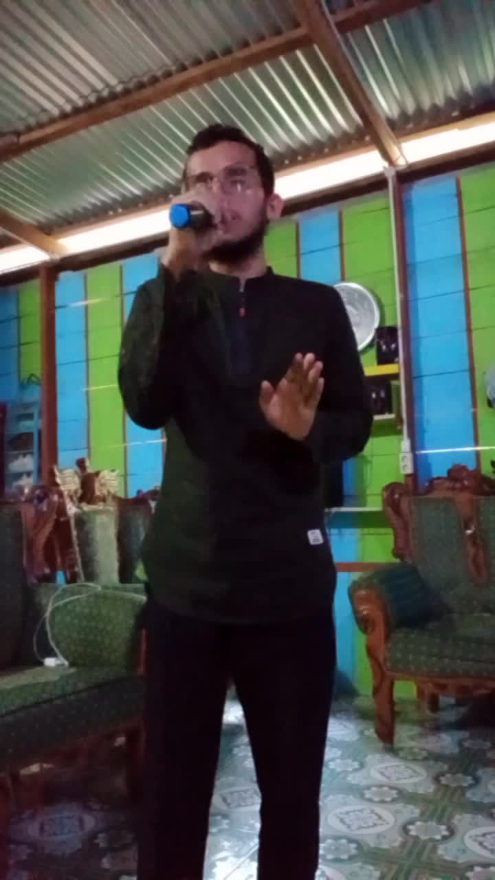 rif'at Husnul ma'afi 24 tahun kota  Subulussalam JUDUL lagu : Allah Allah aghisna 