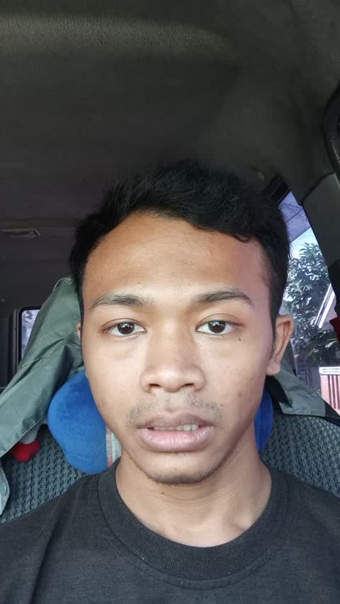 Imaad Mursyid Dzulhizam (28) Kab. Cianjur; Hobi Menulis lagu ;Motivasi ikut VOR sbg media Syiar melalui Lirik,usik & Lagu; Edcoustic-7 Surga