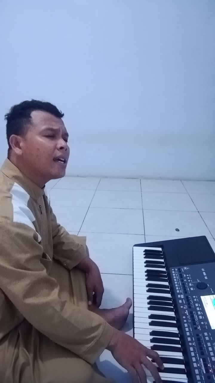 #ONLINEAUDITIONRISINGSTARINDONESIADANGDUT
