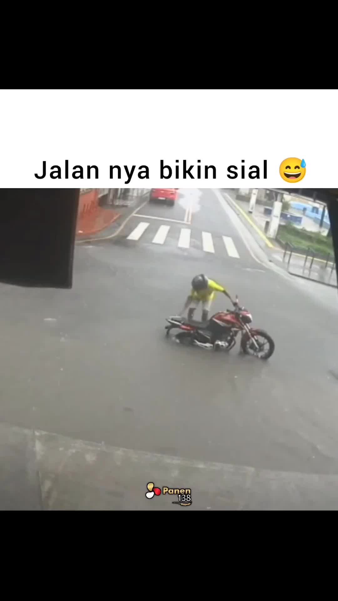 siapa yg naro lobang disitu si?