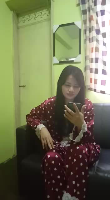  nama saya halimah asql kalimantan barat  umur23 judul lagu terdiam