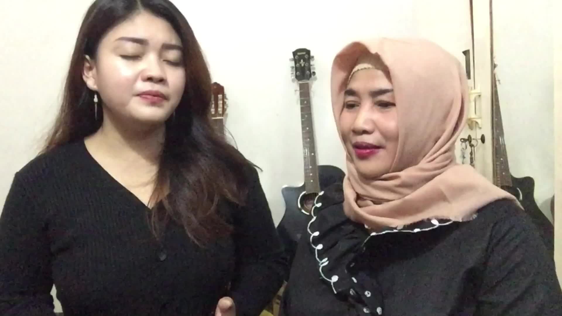 Dinda dan Mama Sumiyati (Medley Sinaran dan Banyu Langit) Asal LAMONGAN