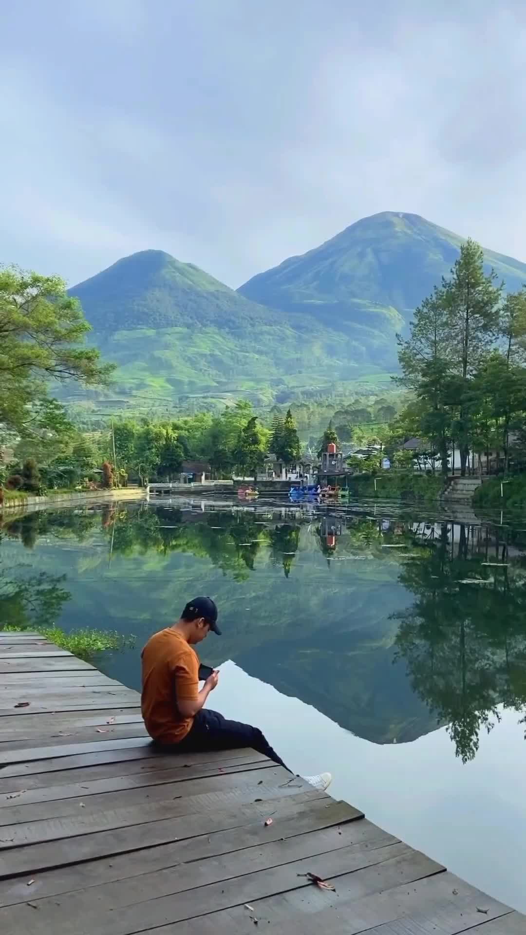 Kalian kalau healing sendiri atau rame rame? Lokasi di Kebun Teh Wonosobo
