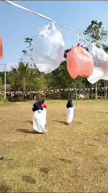 balap karung anak anak