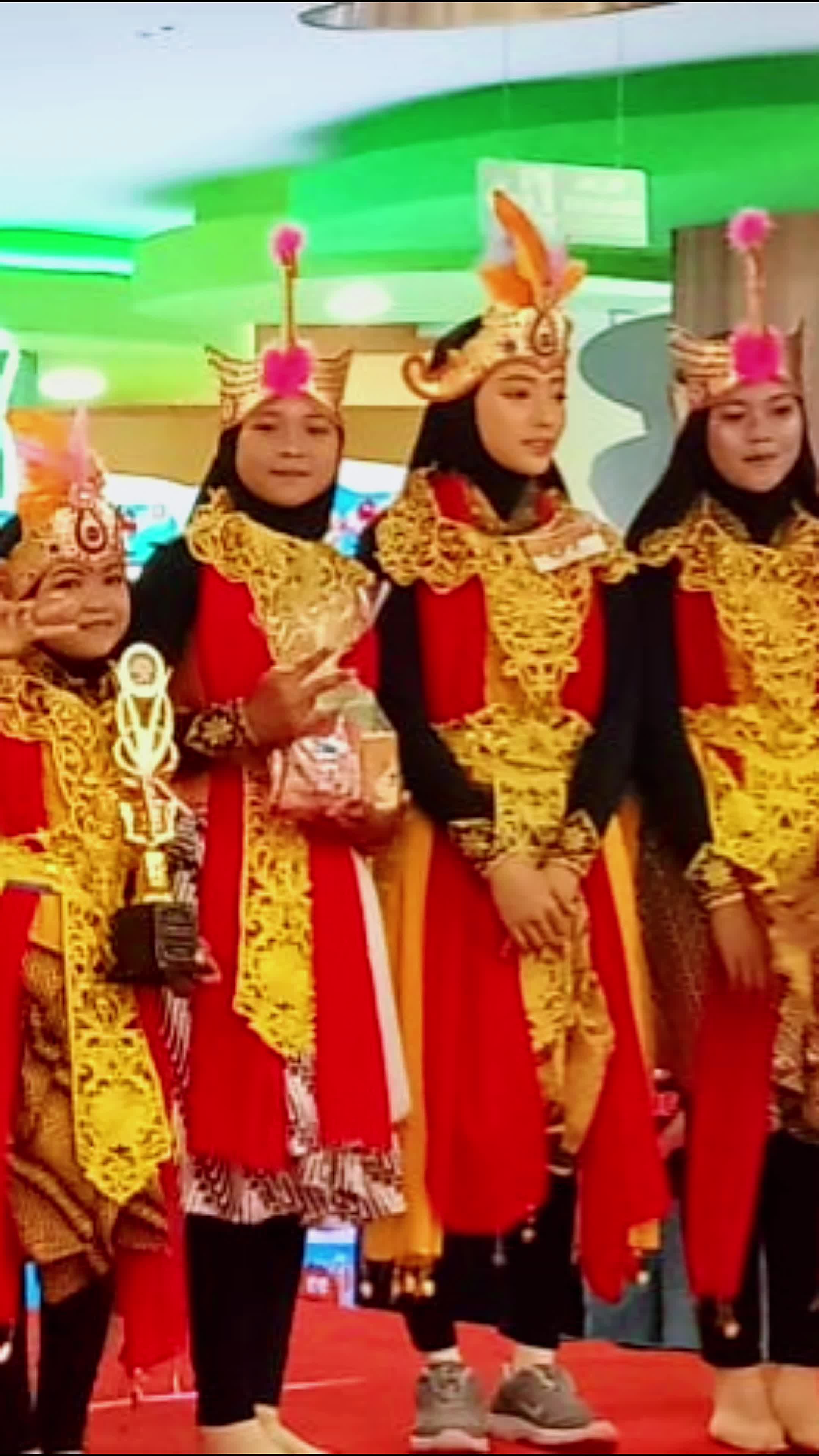 Agustus Versi Intan🥰
