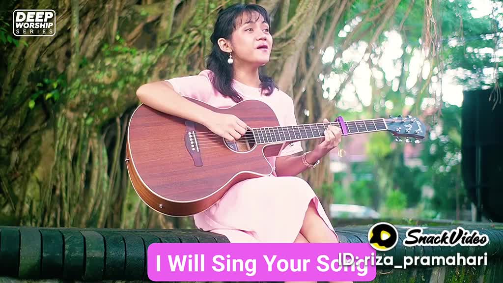 punya video klip di youtube juga..tp ga bisa lolos audisi manapun 😭😭 SUSAH BANGET JADI PENYANYI PROFESIONAL 😭