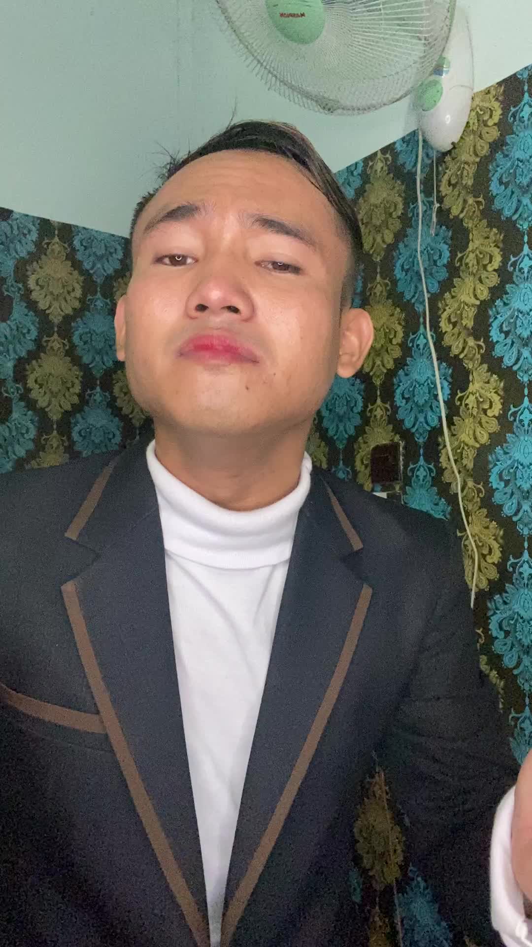  Faisal /Jambi/26 tahun, Lagu ini pernah sy alami dahulu,semoga sukses #OnlineAuditionRisingStarIndonesiaDangdut