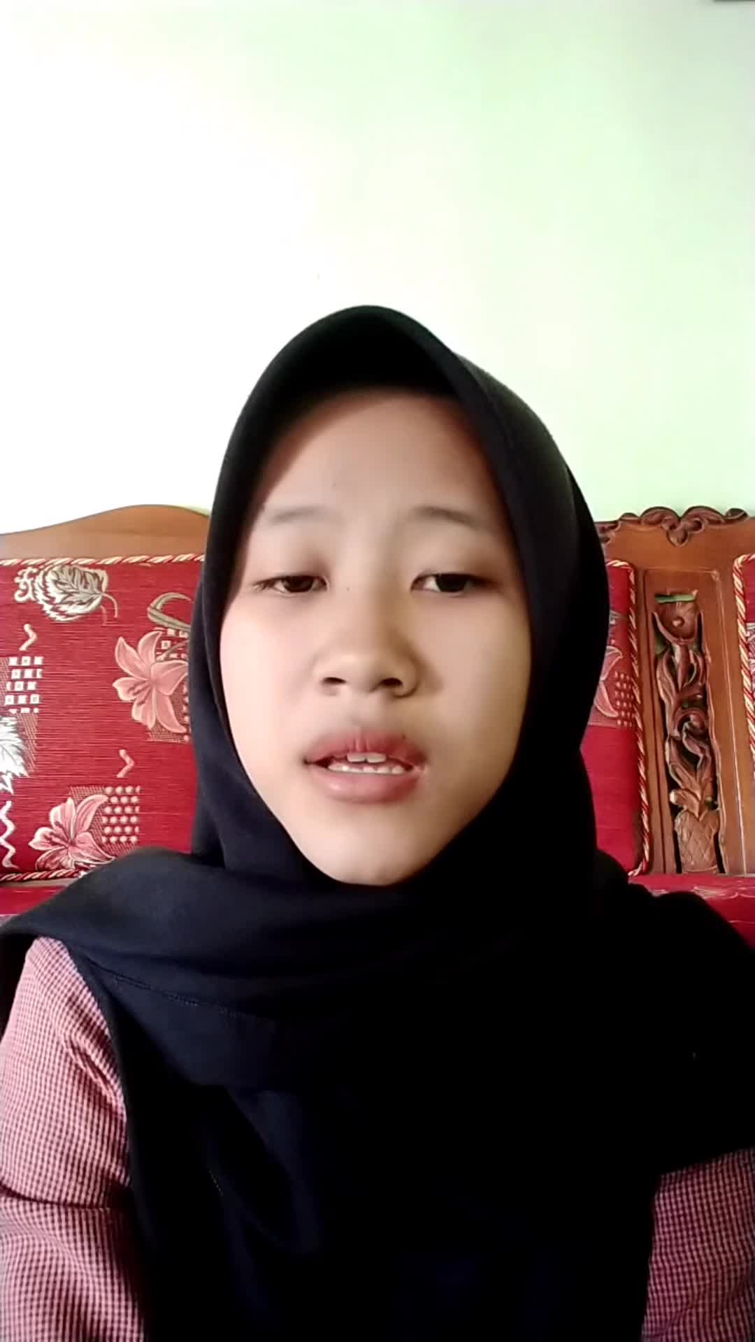 Fadila Ulya Sari_18 Tahun_Belitang-Sumatera Selatan_Mahasiswi