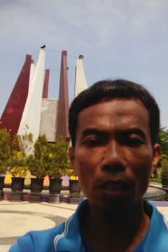 Alun alun mojokerto. anas abisirot asal mojokerto 