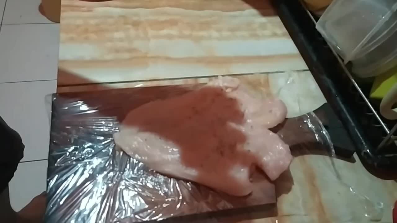 Chicken cordon bleu with saus mushroom