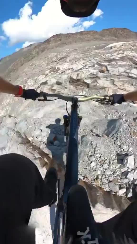 tinggi amat nih gunung