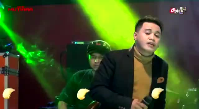 air mata perpisahan tommy j pisa.. lagu ini mwakilkan isi hati sngat ingin skali masuk rising star dangdut#risingstardangdutindonesia