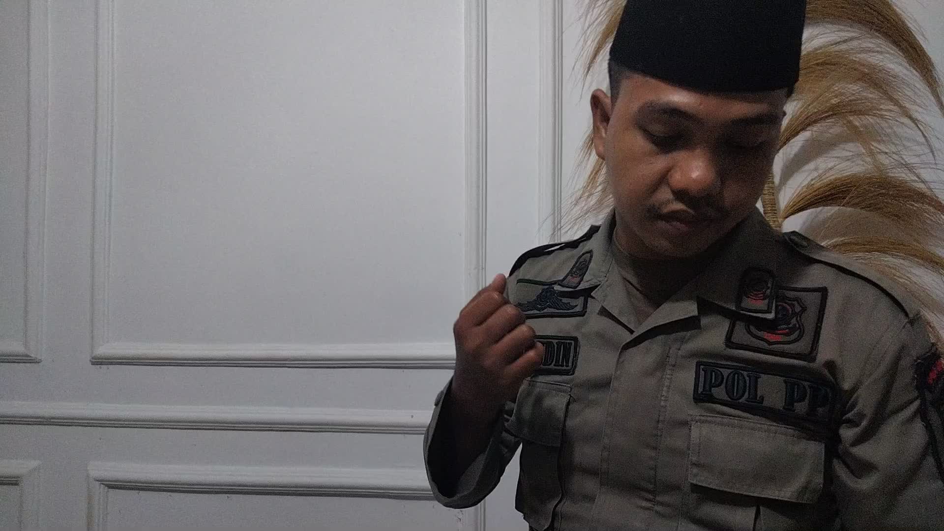 NAMA : AWALLUDIN ,BERASAL DARI KABUPATEN OGAN ILIR PROVINSI SUMATRA SELATAN , JUDUL LAGU " MUHASABA CINTA " 