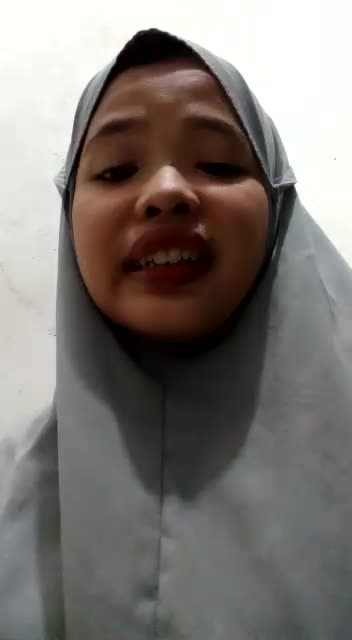 nama : siti syakiyah , tempat, tanggal lahir : cianjur,26 juli 1999 #audisi #voiceoframadan 